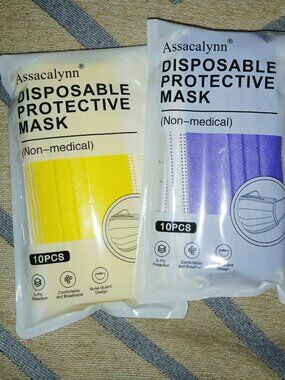 20 Face Masks - NWT